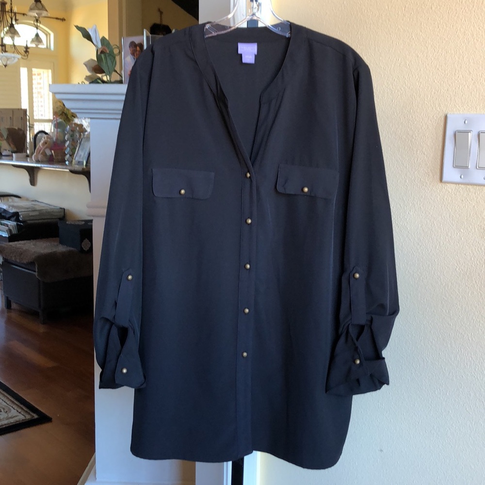 Laura Scott Woman’s Jet Black Blouse